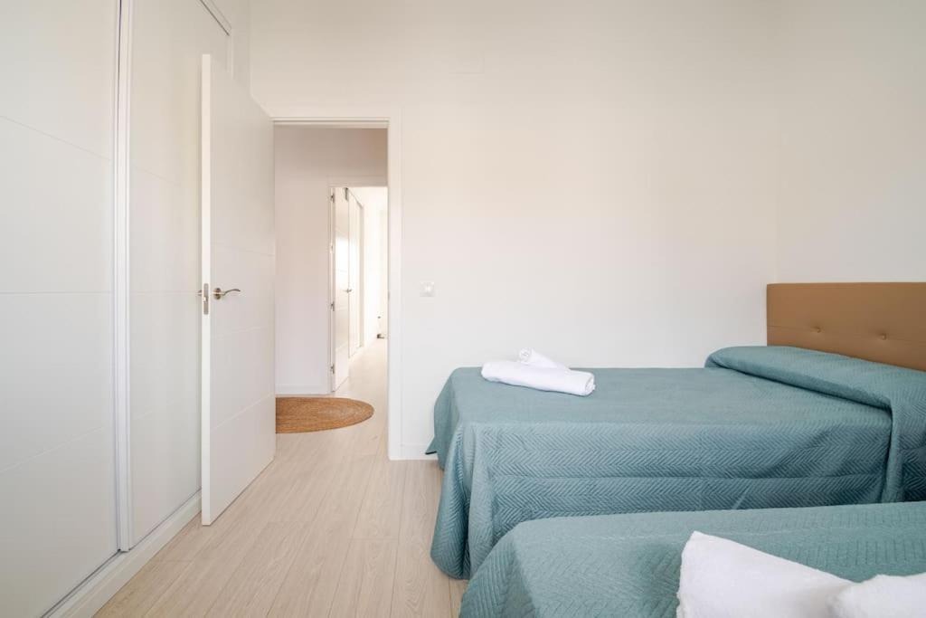 Nuevo Con Piscina, Disfruta Del Silencio, Familias Con Ninos, Aire Acondicionado, 2 Banos, Wifi, Terraza, Playa, Toallas Y Sombrillas Appartement Benajarafe