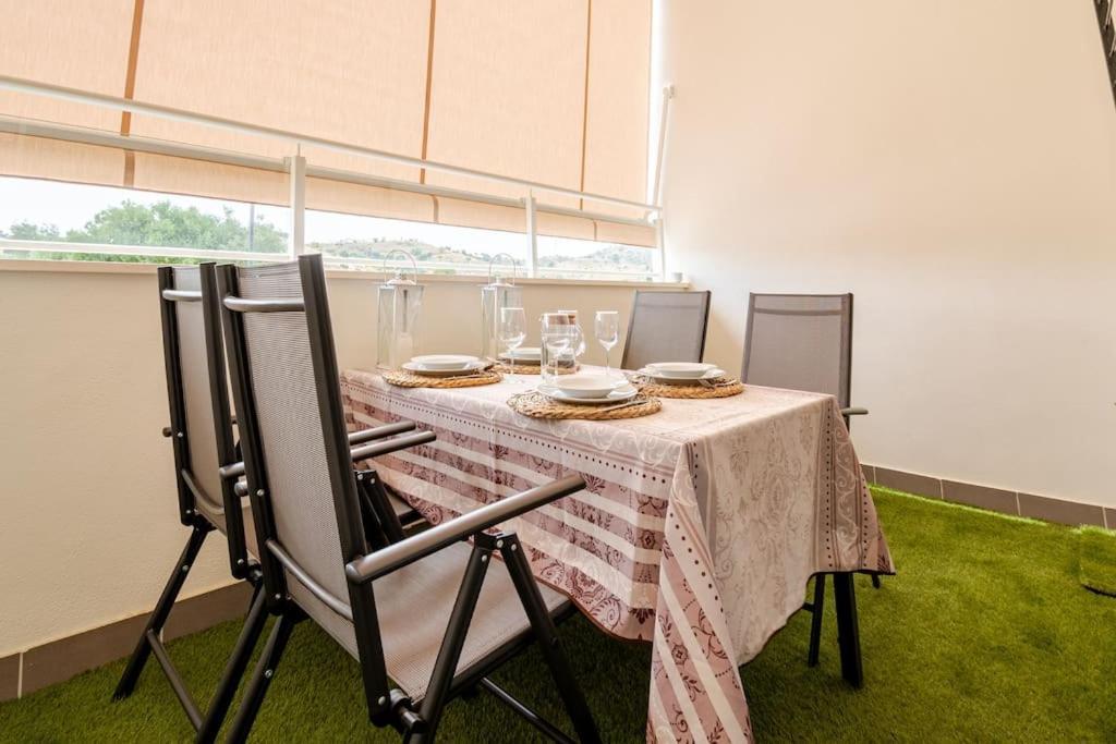Appartement Nuevo Con Piscina, Disfruta Del Silencio, Familias Con Ninos, Aire Acondicionado, 2 Banos, Wifi, Terraza, Playa, Toallas Y Sombrillas Benajarafe