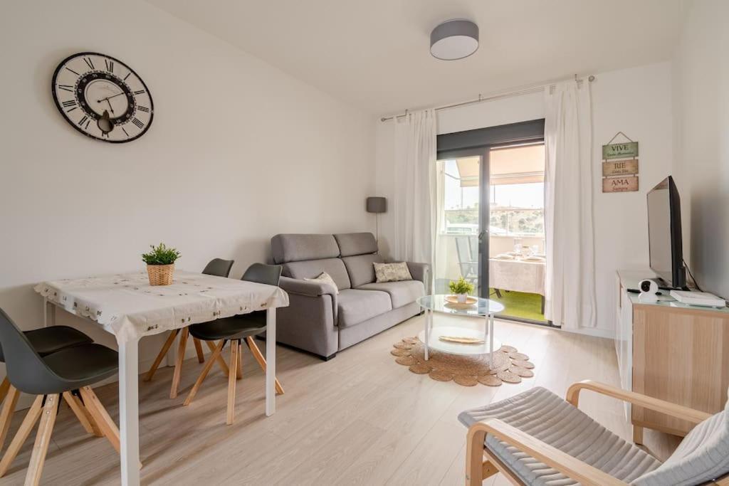 Appartement Nuevo Con Piscina, Disfruta Del Silencio, Familias Con Ninos, Aire Acondicionado, 2 Banos, Wifi, Terraza, Playa, Toallas Y Sombrillas Benajarafe